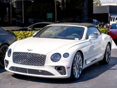 bentley rental dubai